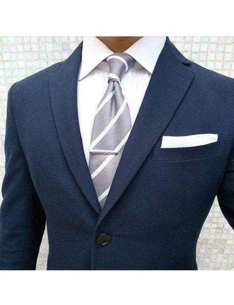 Corbata gris suave